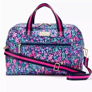 NWT LILLY PULITZER Beale Weekender Bag - Low Tide Navy Jewelry Pattern